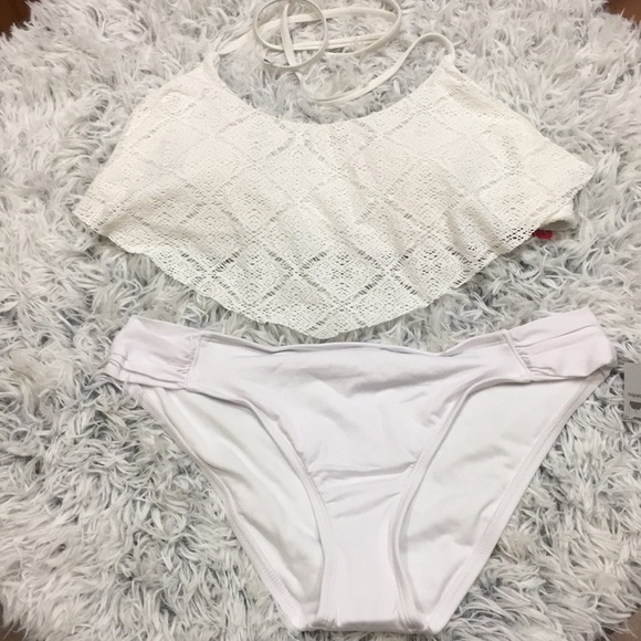 2 piece bikini - Picture 1 of 3